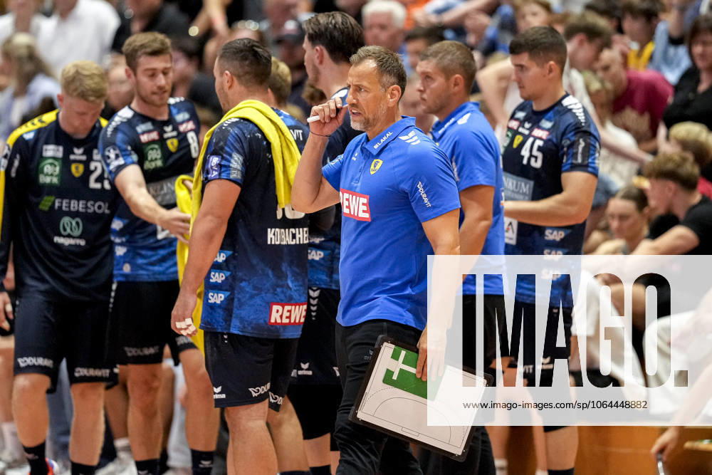 Maik Machulla coach, head coach, RNL , single picture, single photo, action, action, 25 07 2025, Schwetzingen Germany , handball, Patrick Lengler Cup, HG Oftersheim Schwetzingen Rhein Neckar Löwen