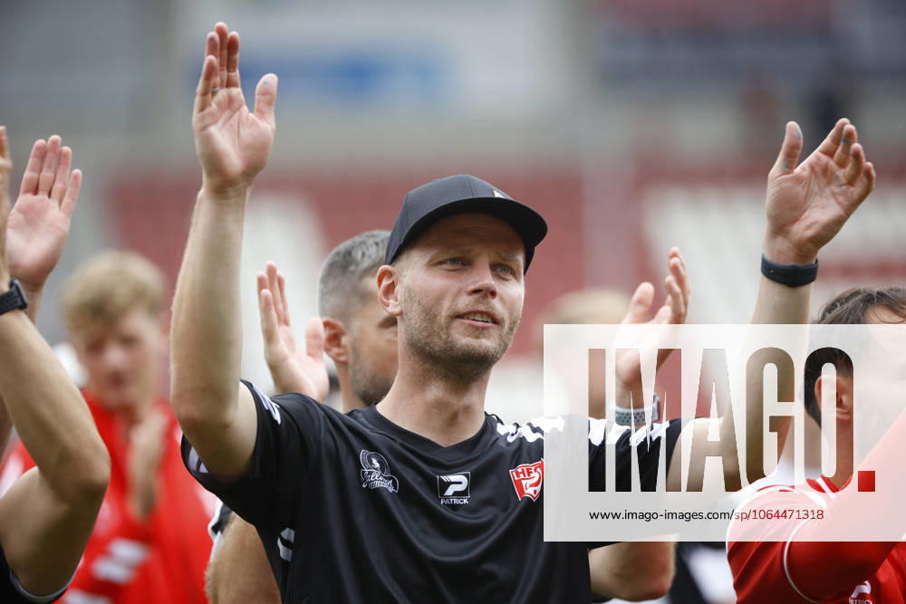 Halle Saale Saxony Anhalt Leuna Chemie Stadion Sport Football Hallescher FC Halle HFC Regionalliga Nordost 4 Liga Men Season 2025 2026 1 Matchday Hallescher FC BFC Dynamo Jubel Robert Schröder Coach Hallescher FC