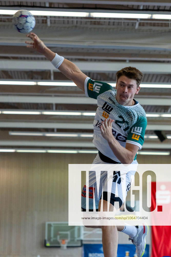 Oskar SUNNEFELDT FRISCH AUF Goeppingen, 27 scores a goal, Action, Goal throw FRISCH AUF Goeppingen FAG vs HBW Balingen Weilstetten HBW , Handball, Men, S Cup Altensteig 2025, Semi-final, Season 2025 2026, 02 08 2025 FRISCH AUF Goeppingen FAG vs HBW Balingen Weilstetten HBW , Handball, Men, S Cup Altensteig 2025, Semi-final, Season 2025 2026, 02 08 2025 Altensteig