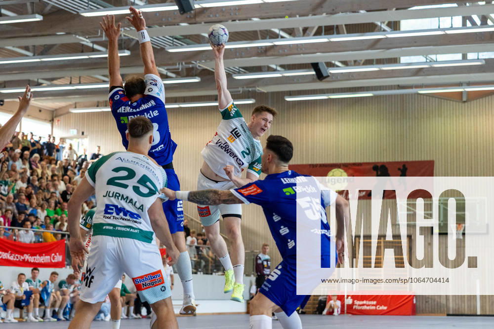 Oskar NEUDECK FRISCH AUF Goeppingen, 02 scores a goal, Action, Goal throw FRISCH AUF Goeppingen FAG vs HBW Balingen Weilstetten HBW , Handball, Men, S Cup Altensteig 2025, Semi-final, Season 2025 2026, 02 08 2025 FRISCH AUF Goeppingen FAG vs HBW Balingen Weilstetten HBW , Handball, Men, S Cup Altensteig 2025, Semi-final, Season 2025 2026, 02 08 2025 Altensteig