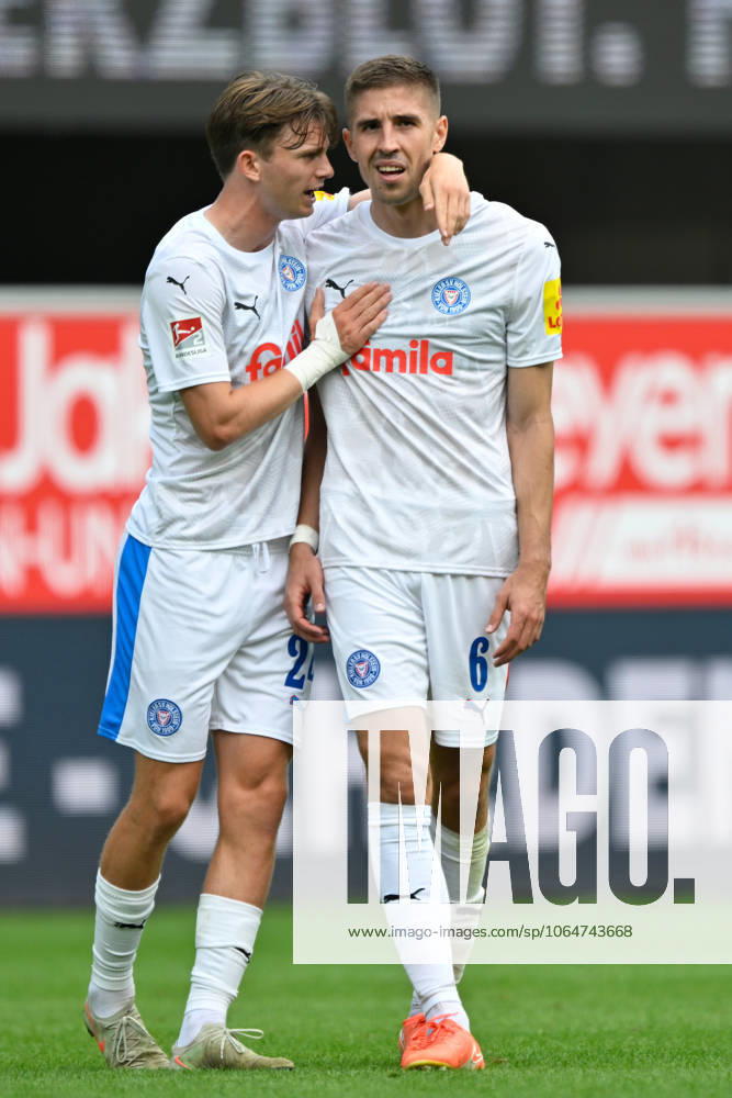 Paderborn, Home Deluxe Arena, 02 08 25, GER, Herren, 2 Bundesliga, Saison 2025 2026, SC Paderborn 07 KSV Holstein Kiel Bild DFL regulations prohibit any use of photographs as image sequences and or quasi video NRW Germany