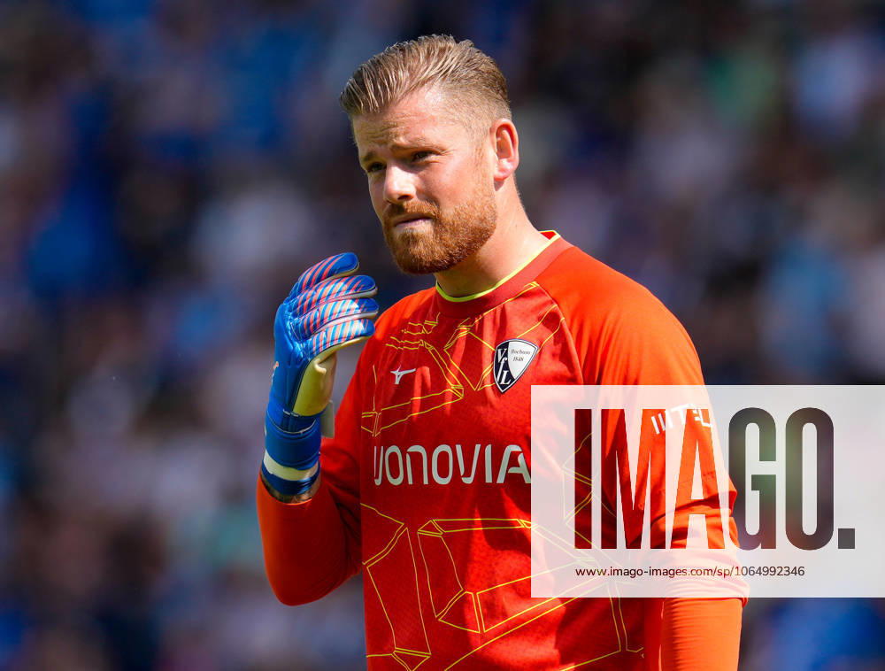 Timo Horn VfL Bochum 1848, 1 GER, VfL Bochum 1848 vs SV Elversberg, Football, 2 Bundesliga, Matchday 2, Season 2025 2026, 10 08 2025 DFL REGULATES PROHIBIT ANY USE OF PHOTOGRAPHS AS IMAGE SEQUENCES AND OR QUASI VIDEO GER, VfL Bochum 1848 vs SV Elversberg, Football, 2 Bundesliga, Matchday 2, Season 2025 2026, 10 08 2025 Bochum
