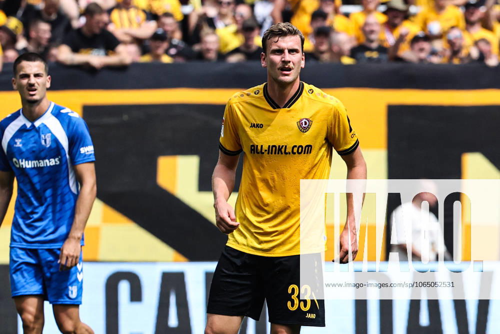 Christoph Daferner SG Dynamo Dresden,33 2 Soccer Bundesliga Season 2025 2026 SG Dynamo Dresden vs 1 FC Magdeburg at Rudolf Harbig Stadium in Dresden Action,Soccer,Man,Men,Germany