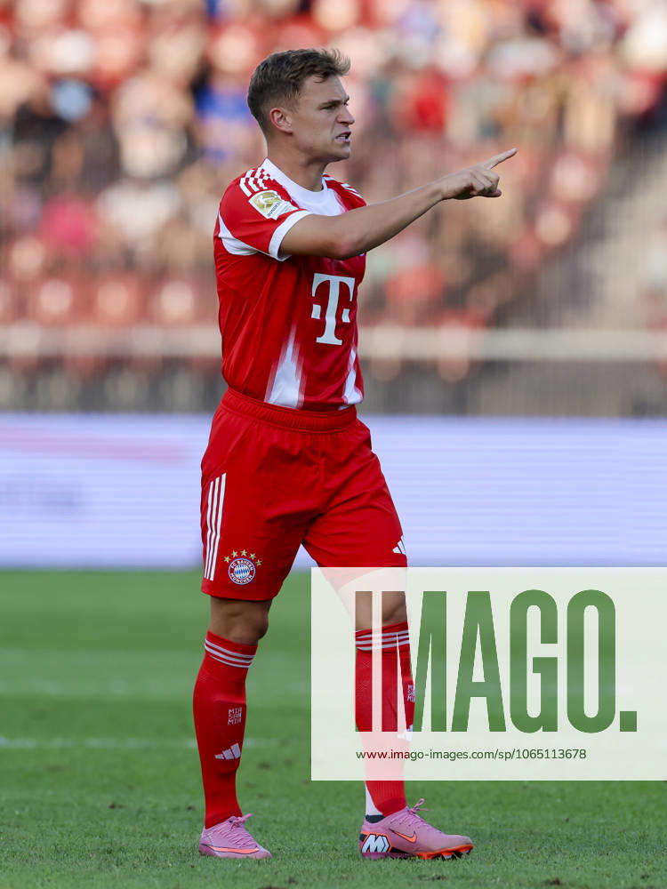 Joshua Kimmich FC Bayern Muenchen gestures, Pre Season Friendly, Grasshopper Club Zurich v FC Bayern Munich, Stadion Letzigrund on August 12, 2025 in Zurich, Switzerland Photo by Marco Steinbrenner DeFodi Images Joshua Kimmich FC Bayern Muenchen gestures, Pre Season Friendly, Grasshopper Club Zurich v FC Bayern Munich, Stadion Letzigrund, August 12, 2025 in Zurich, Switzerland Photo by Marco Steinbrenner DeFodi Images