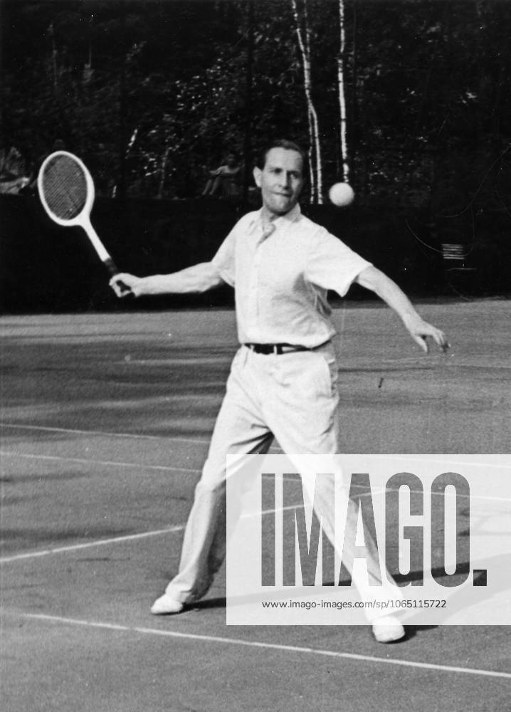 Tennis u B Z Gottfried from Cramm Germany 1949 ATTENTION date estimated !ACHTUNG AUFNAHMEDATUM GESCHÄTZT!