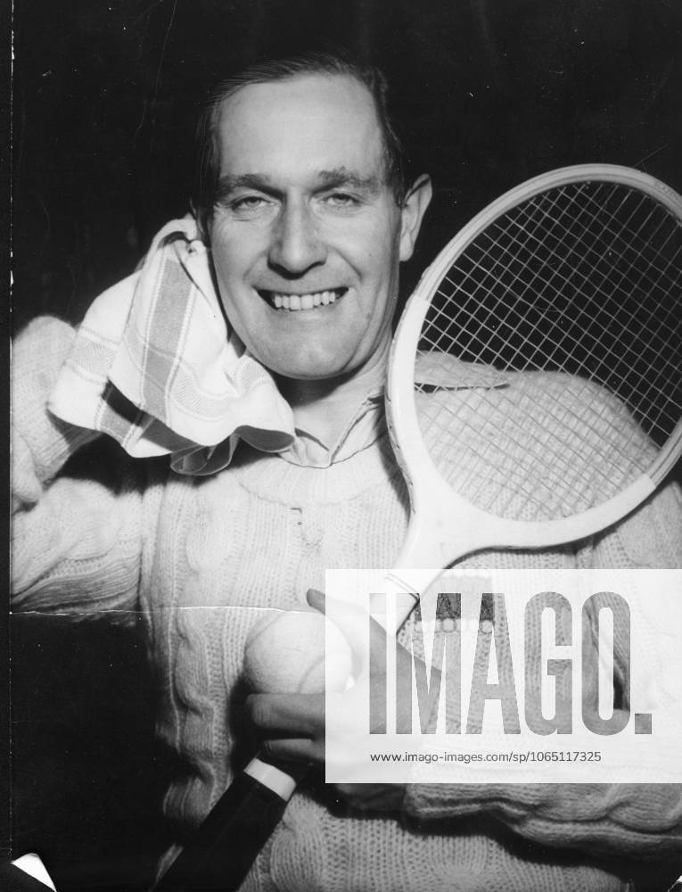 Tennis u B Z Gottfried from Cramm Germany , Portrait 1949 ATTENTION date estimated !ACHTUNG AUFNAHMEDATUM GESCHÄTZT!