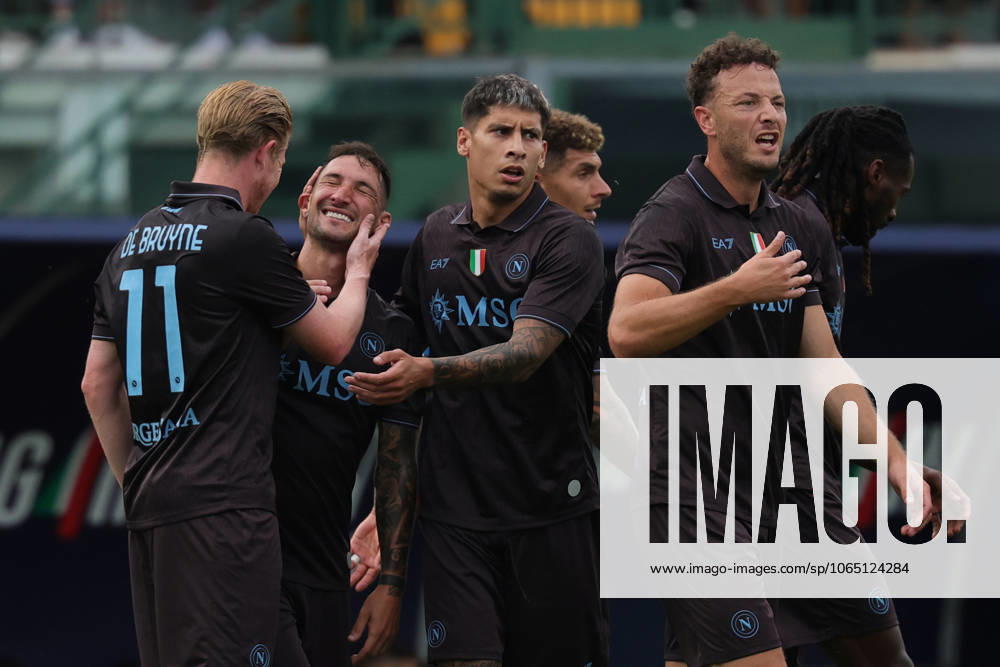 Napolis Matteo Politano celebrates after scoring goal 1-0 during the friendly match Napoli and Olympiakos at the Teofilo Patini Stadium in Castel Di Sangro, Central Southern Italy - Thursday, August 14 , 2025. -Soccer .
