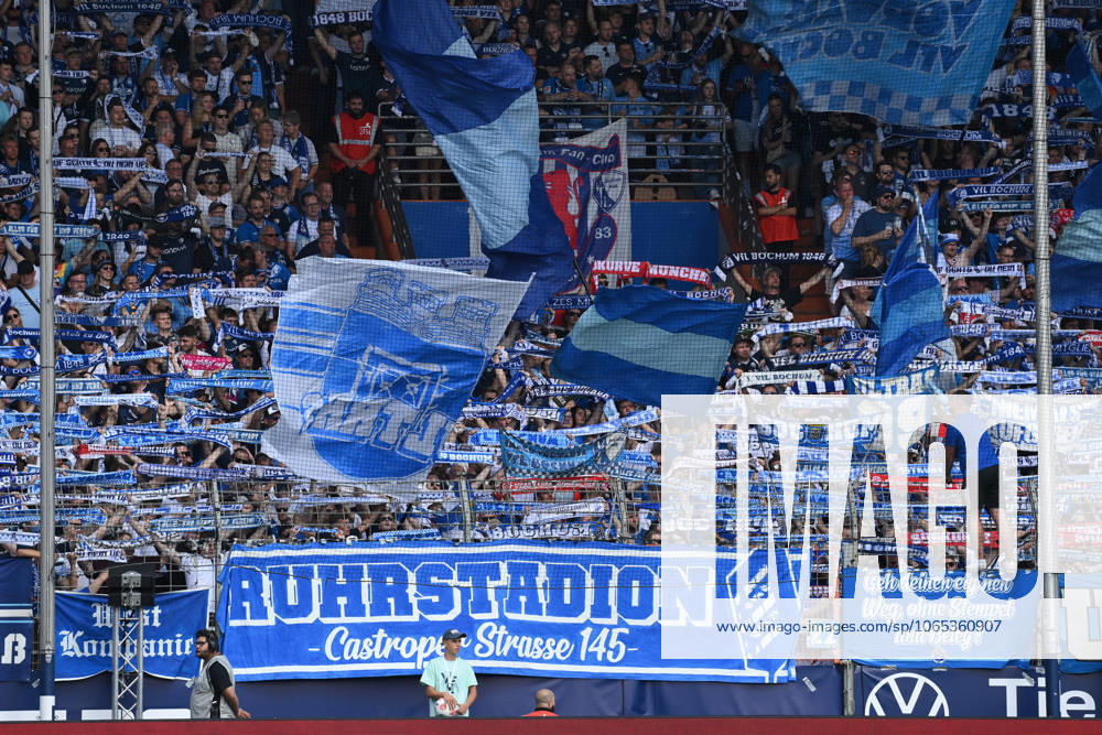 Bochum fans in the east curve at Vonovia Ruhrstadion 10 08 2025, Soccer 2 Bundesliga, Season 2025 2026, 2 Matchday, VfL Bochum SV Elversberg 2 0 DFL regulations prohibit any use of photographs as image sequences and or quasi video Bochum Vonovia Ruhrstadion Nordrhein Westfalen Germany Team2