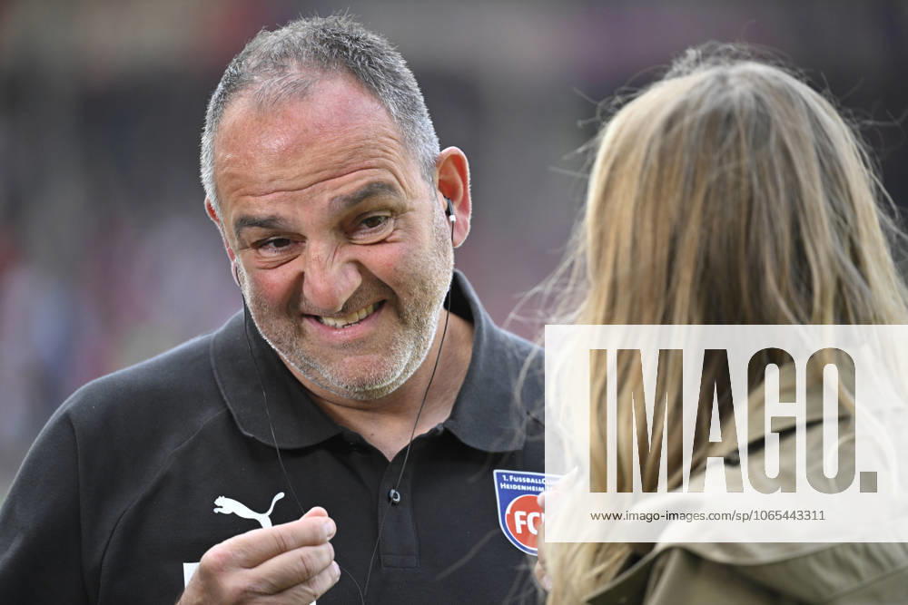 Before the match Coach Frank Schmidt 1 FC Heidenheim 1846 FCH in interview dazn Portrait Gesture Gesture 1 FC Heidenheim 1846 FCH vs VfL Wolfsburg WOB 23 08 2025 DFL REGULATIONS PROHIBIT ANY USE OF PHOTOGRAPHS AS IMAGE SEQUENCES AND OR QUASI VIDEO 1 FC Heidenheim 1846 FCH vs VfL Wolfsburg WOB Heidenheim