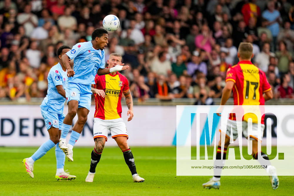 Eredivisie: Go Ahead Eagles v Sparta Rotterdam Deventer - Shurandy Sambo of Sparta Rotterdam clears the ball during the third round of the 2025 2026 Eredivisie season. The match is set between Go Ahead Eagles and Sparta Rotterdam at De Adelaarshorst on 23 August 2025 in Deventer, The Netherlands. (VK Sportphoto Danny de Groot)