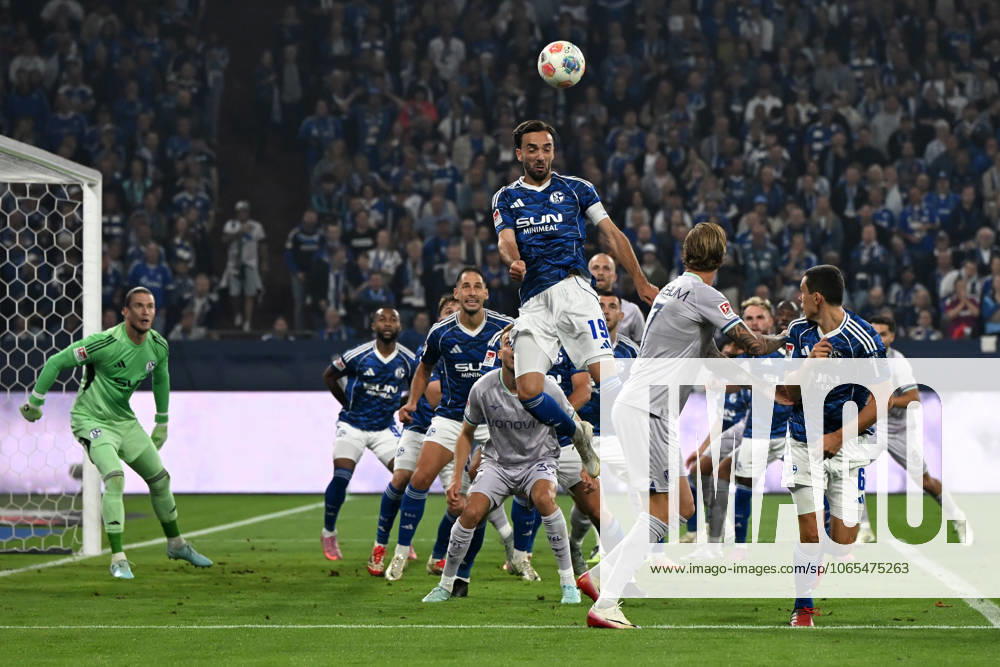 Kenan Karaman FC Schalke 04 in action, on the ball, single action during the 2 Bundesliga match between FC Schalke 04 and VfL Bochum, Veltins Arena on August 23, 2025 in Gelsenkirchen, Germany Photo by Ralf Treese DeFodi Images Kenan Karaman FC Schalke 04 controls the ball during the 2 Bundesliga match between FC Schalke 04 and VfL Bochum at Veltins Arena on August 23, 2025 in Gelsenkirchen, Germany Photo by Ralf Treese DeFodi Images
