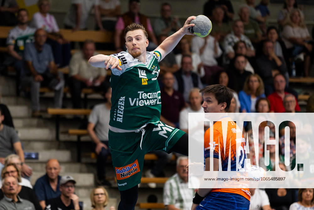 Erik PERSSON FRISCH AUF Goeppingen, 22 scores a goal, Action, Goal throw fFRISCH AUF Goeppingen FAG vs SKK Talent Pilsen, Handball, Men, Players Night, Test match, Season opening, Season 2025 2026, 23 08 2025 FRISCH AUF Goeppingen FAG vs SKK Talent Pilsen, Handball, Men, Players Night, Test match, Season opening, Season 2025 2026, 23 08 2025 Goeppingen