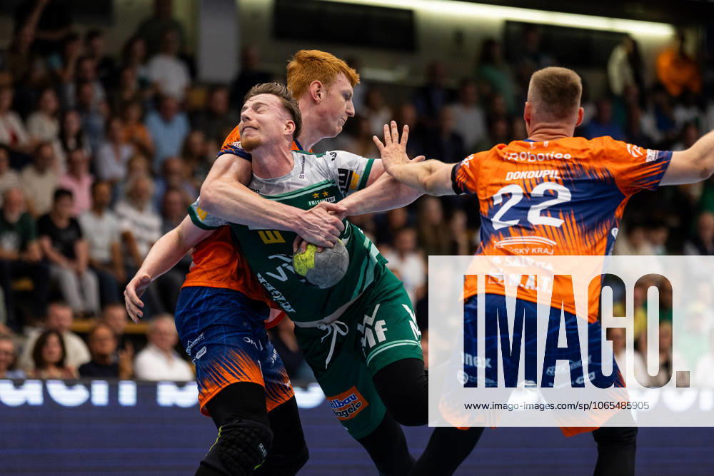 Erik PERSSON FRISCH AUF Goeppingen, 22 scores a goal, Action, Goal throw FRISCH AUF Goeppingen FAG vs SKK Talent Pilsen, Handball, Men, Players Night, Test match, Season opener, Season 2025 2026, 23 08 2025 FRISCH AUF Goeppingen FAG vs SKK Talent Pilsen, Handball, Men, Players Night, Test match, Season opener, Season 2025 2026, 23 08 2025 Goeppingen