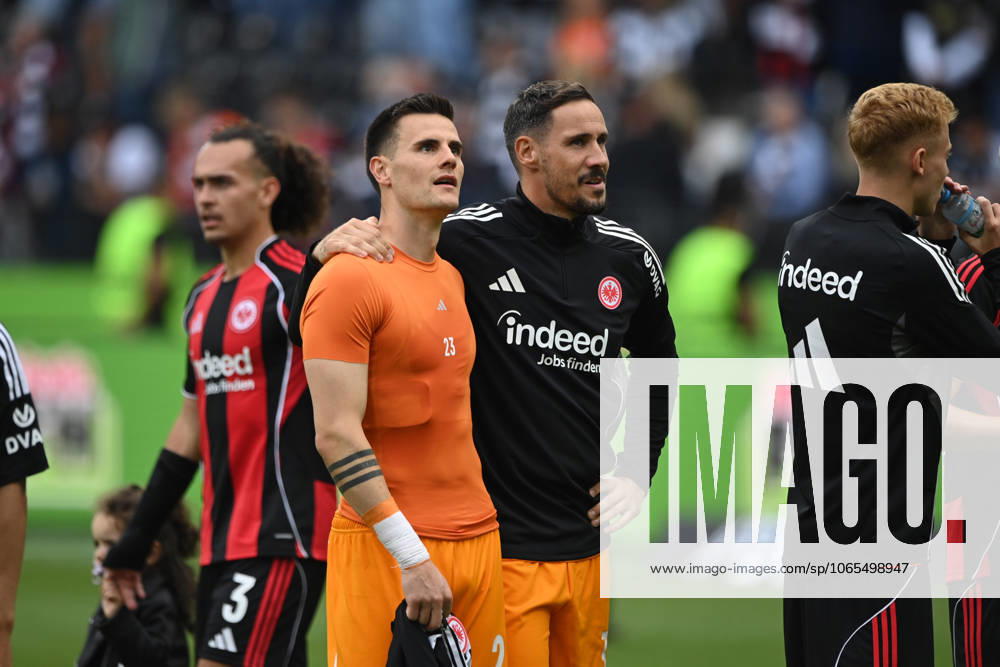 Schlussjubel, Jubel, jubeln, Freude, cheers, Torwart Michael ZETTERER F und Torwart Jens GRAHL F Fussball 1 Bundesliga Saison 2025 2026, 1 Spieltag, Spieltag1, matchday1, Eintracht Frankfurt F Werder Bremen HB 4 1 am 23 08 2025 im Deutsche Bank Park, Frankfurt Deutschland DFL regulations prohibit any use of photographs as image sequences and or quasi video Â