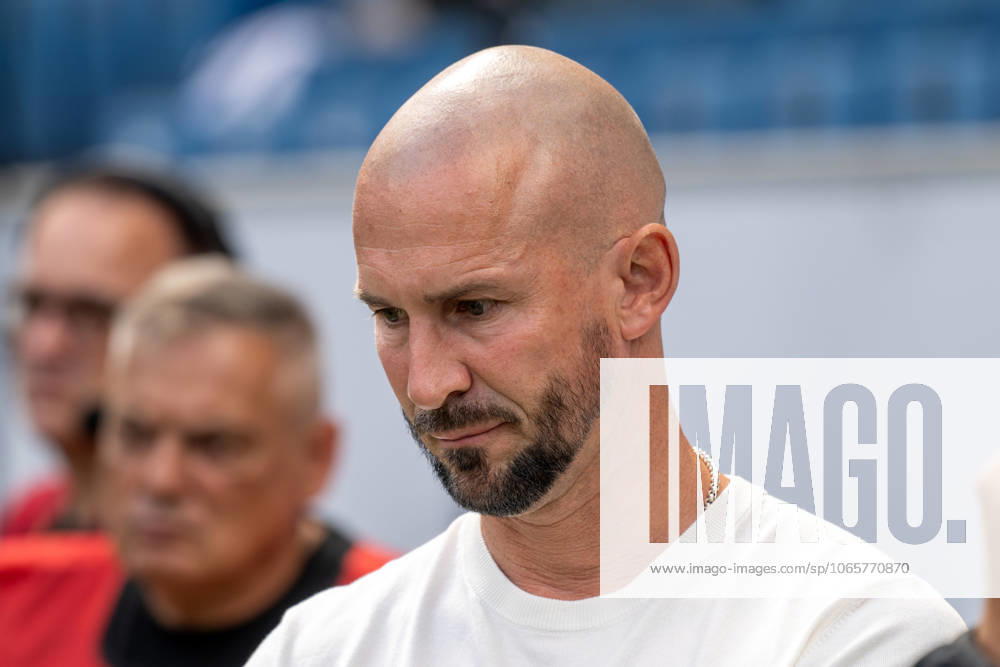 Coach Christian Ilzer TSG 1899 Hoffenheim Germany, Sinsheim, 30 08 2025, Football, Bundesliga TSG 1899 Hoffenheim vs Eintracht Frankfurt, Season 2025 2026, 2 Matchday, PreZero Arena DFL DFB REGULATIONS PROHIBIT ANY USE OF PHOTOGRAPHS AS IMAGE SEQUENCES AND OR QUASI VIDEO