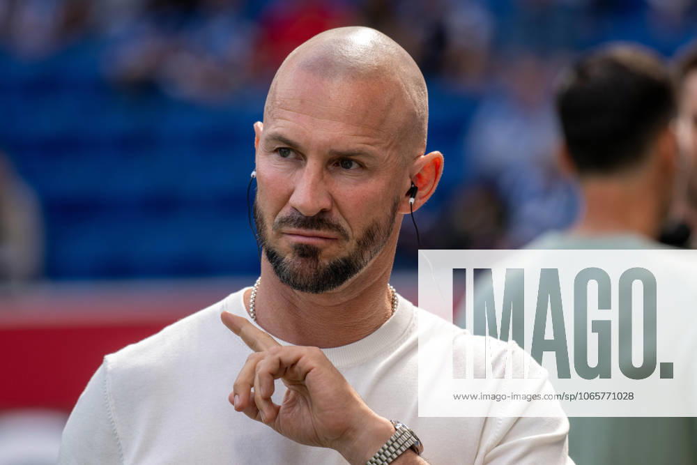 Coach Christian Ilzer TSG 1899 Hoffenheim Germany, Sinsheim, 30 08 2025, Football, Bundesliga TSG 1899 Hoffenheim vs Eintracht Frankfurt, Season 2025 2026, 2 Matchday, PreZero Arena DFL DFB REGULATIONS PROHIBIT ANY USE OF PHOTOGRAPHS AS IMAGE SEQUENCES AND OR QUASI VIDEO