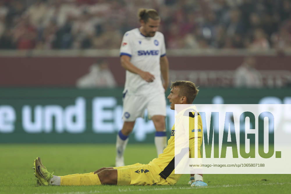 Goalkeeper Hans Christian Bernat Karlsruher SC is disappointed during the 2 Bundesliga match between Fortuna Düsseldorf and Karlsruher SC, Merkur Spiel Arena on August 30, 2025 in Düsseldorf, Germany Photo by Oliver Kaelke DeFodi Images Goalkeeper Hans Christian Bernat Karlsruher SC looks dejected during the 2 Bundesliga match between Fortuna Düsseldorf and Karlsruher SC at Merkur Spiel Arena on August 30, 2025 in Düsseldorf, Germany Photo by Oliver Kaelke DeFodi Images Photo by Oliver Kaelke DeFodi Images
