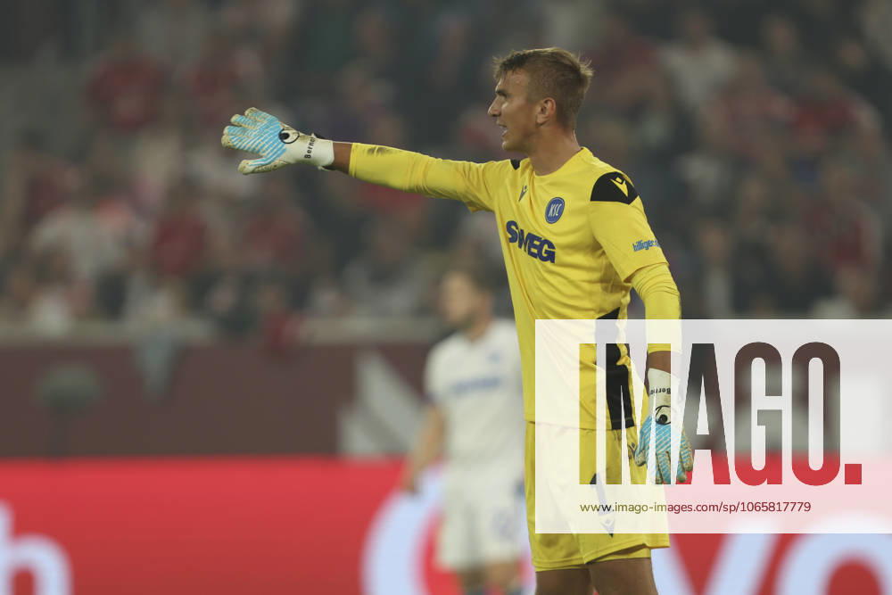 Goalkeeper Hans Christian Bernat Karlsruher SC gestures, gestures during the 2 Bundesliga match between Fortuna Düsseldorf and Karlsruher SC, Merkur Spiel Arena on August 30, 2025 in Düsseldorf, Germany Photo by Oliver Kaelke DeFodi Images Goalkeeper Hans Christian Bernat Karlsruher SC gestures during the 2 Bundesliga match between Fortuna Düsseldorf and Karlsruher SC at Merkur Spiel Arena on August 30, 2025 in Düsseldorf, Germany Photo by Oliver Kaelke DeFodi Images Photo by Oliver Kaelke DeFodi Images