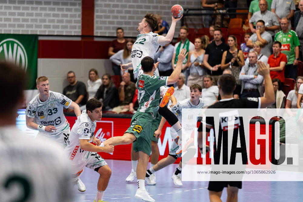 Erik PERSSON FRISCH AUF Goeppingen, 22 scores a goal, Action, Goal throw GWD Minden GWD vs FRISCH AUF Goeppingen FAG , Handball, Men, Daikin Handball Bundesliga HBL , 1 Matchday, Season 2025 2026, 31 08 2025 GWD Minden GWD vs FRISCH AUF Goeppingen FAG , Handball, Men, Daikin Handball Bundesliga HBL , 1 Matchday, Season 2025 2026, 31 08 2025 Luebbecke