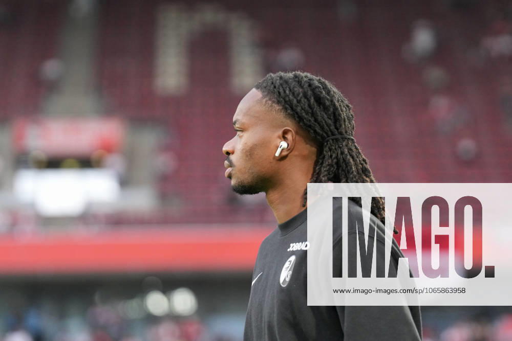 Jordy Makengo SC Freiburg, 33 , Germany, Football, 1 Bundesliga, 2 Matchday, 2025 2026, 1 FC Köln vs SC Freiburg, 31 08 2025, RheinEnergieSTADION, Cologne, Germany DFL REGULATIONS PROHIBIT ANY USE OF PHOTOGRAPHS AS IMAGE SEQUENCES AND OR QUASI VIDEO Köln RheinEnergieSTADION Nordrhein Westfalen Germany