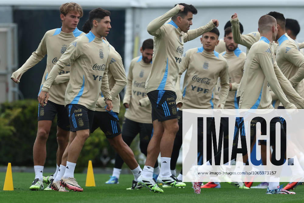Argentinas players take part in a training session in Ezeiza, Buenos Aires Province, on September 2, 2025, ahead of the FIFA World Cup 2026 qualifier football matches against Venezuela EZEIZA ARGENTINA