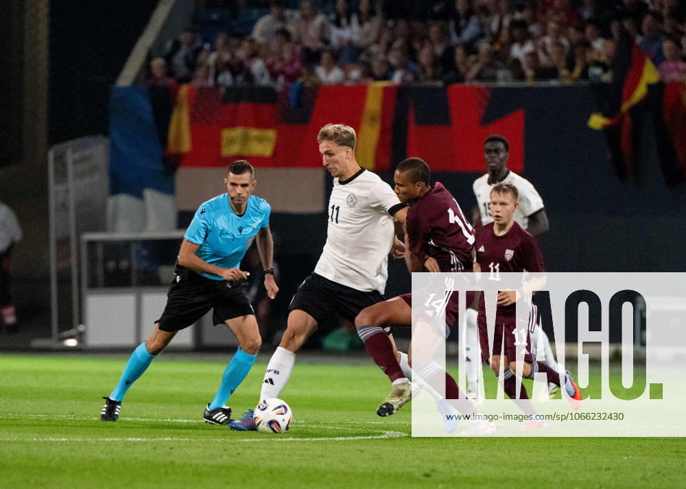 Soccer, Youth, Season 2025 26, U21, European Championship Qualification Group F 3 Matchday in Rostock, Germany Latvia, f l Referee Lukasz Kuzma, Nelson Weiper U21, Germany , Daniels Nosegbe Susko, 09 09 2025,