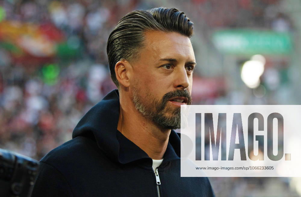 30 08 25 FC Augsburg FC Bayern Munich Germany, Augsburg, 30 08 2025, Football, Bundesliga, FC Augsburg FC Bayern Munich 2 3 Sandro Wagner Coach FC Augsburg