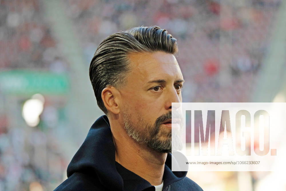 30 08 25 FC Augsburg FC Bayern Munich Germany, Augsburg, 30 08 2025, Football, Bundesliga, FC Augsburg FC Bayern Munich 2 3 Sandro Wagner Coach FC Augsburg