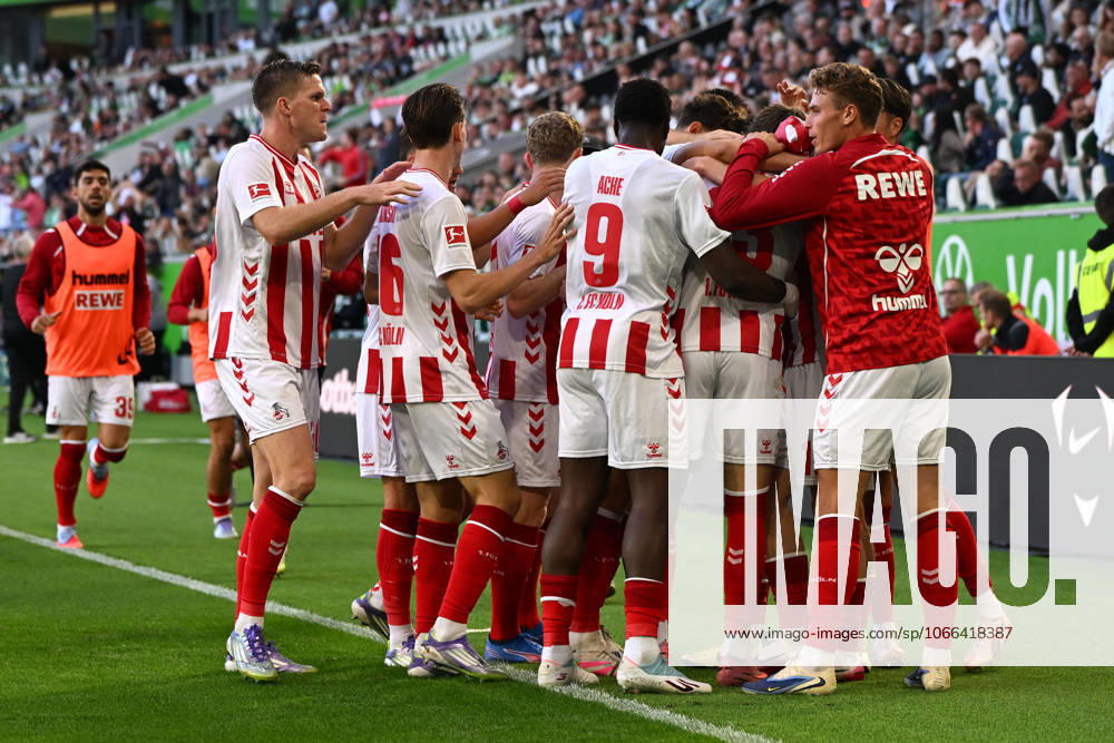 Isak Johannesson 1 FC Koeln celebrates after scoring his teams second goal with teammates during the Bundesliga match between VfL Wolfsburg and 1 FC Köln, Volkswagen Arena on September 13, 2025 in Wolfsburg, Germany, Germany Photo by Ralf Treese DeFodi Images Isak Johannesson 1 FC Koeln celebrates after scoring his teams second goal with teammates during the Bundesliga match between VfL Wolfsburg and 1 FC Köln at Volkswagen Arena on September 13, 2025 in Wolfsburg, Germany Photo by Ralf Treese DeFodi Images DFL regulations prohibit any use of photographs as image sequences and or quasi video Photo by Ralf Treese DeFodi Images