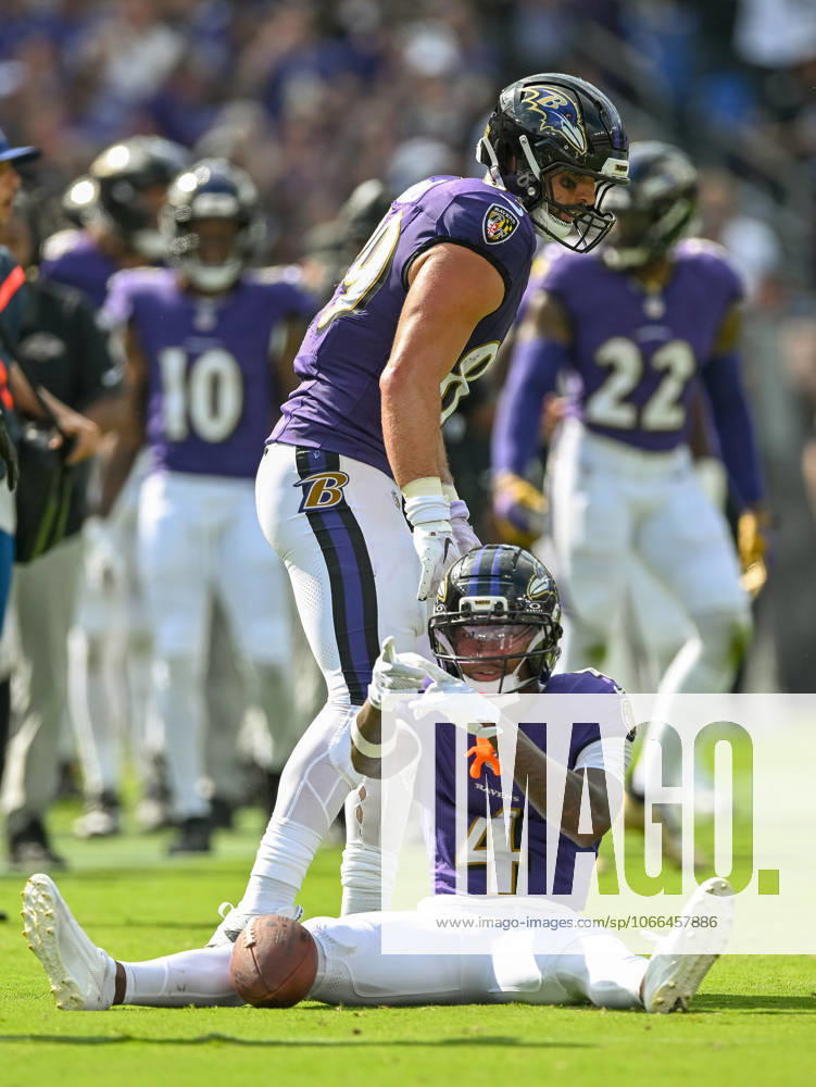 Baltimore Ravens wide receiver Zay Flowers celebrates a first down catch against the Cleveland Browns during the third quarter of the Ravens home opener at M&T Bank Stadium in Baltimore, Maryland, on Sunday, September 14, 2025. BAL20250914139 DAVIDxTULIS