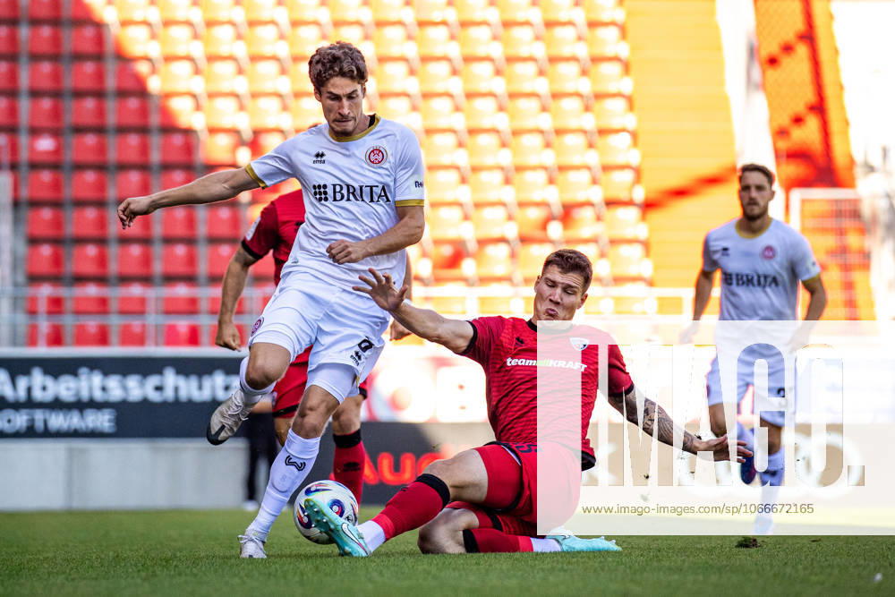Football 3 Liga FC Ingolstadt 04 SV Wehen Wiesbaden 20 09 25, Jonas Scholz Ingolstadt , Donny Bogicevic SVWW