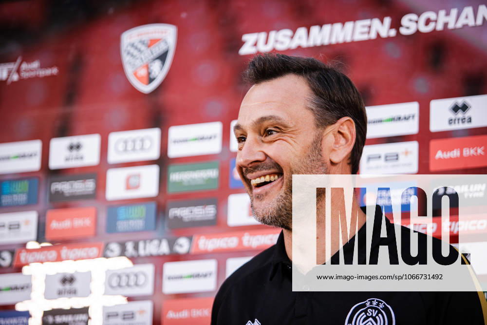 Football 3 Liga FC Ingolstadt 04 SV Wehen Wiesbaden 20 09 25, Coach Nils Döring SVWW