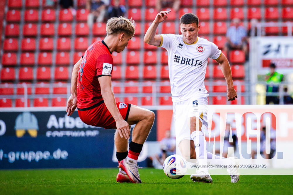 Soccer 3 Liga FC Ingolstadt 04 SV Wehen Wiesbaden 20 09 25, Max Plath Ingolstadt , Niklas May SVWW