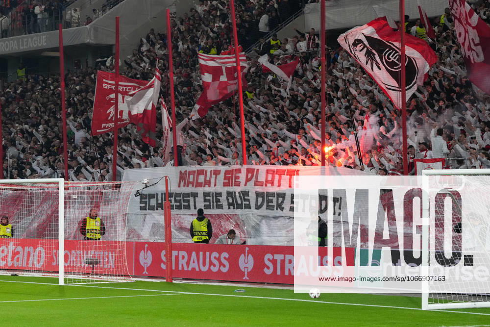 Banner of the fans and Ultras in the stands, banner, pyrotechnics, Bengalo, fire, smoke, pyro , Germany, football, UEFA Europa League, 1 matchday, league phase, 2025 2026, SC Freiburg vs FC Basel, 24 09 2025, Europa Park Stadion, Freiburg, Germany Freiburg Europa Park Stadion Baden Württemberg Germany