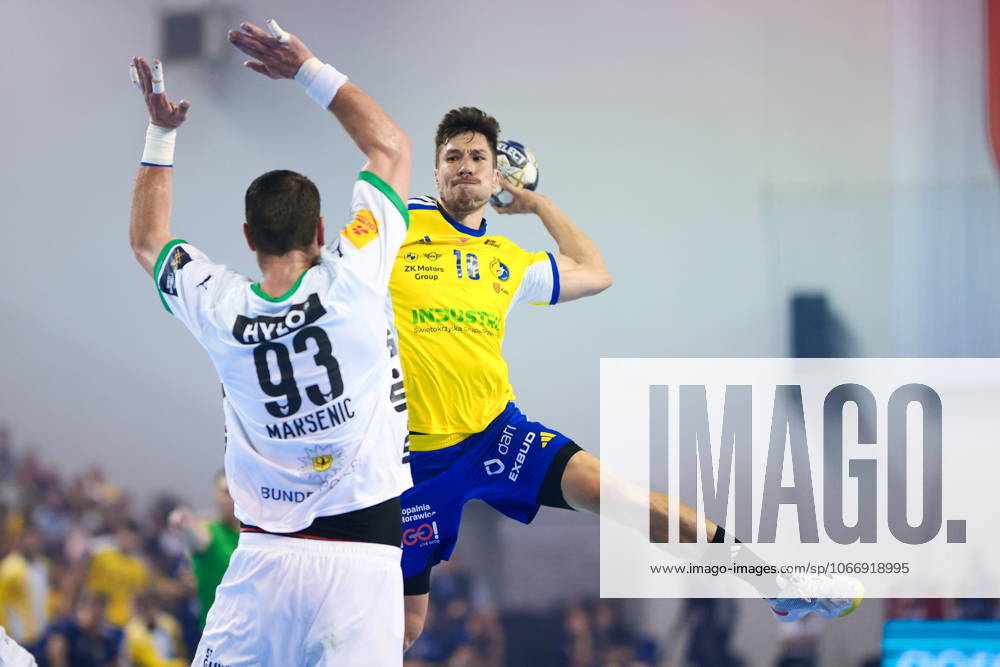 2025.09.25 Kielce Pilka reczna , Liga Mistrzow EHF , sezon 2025 26 Industria Kielce - Fuechse Berlin N z Mijajlo Marsenic, Alex Dujszebajew Dujshebaev Dovichebaeva Foto Tomasz Fafara PressFocus 2025.09.25 Kielce Handball , EHF Champions League , 2025 2026 season Industria Kielce - Fuechse Berlin Mijajlo Marsenic, Alex Dujszebajew Dujshebaev Dovichebaeva Credit: Tomasz Fafara PressFocus NEWSPIX.PL --- newspix.pl