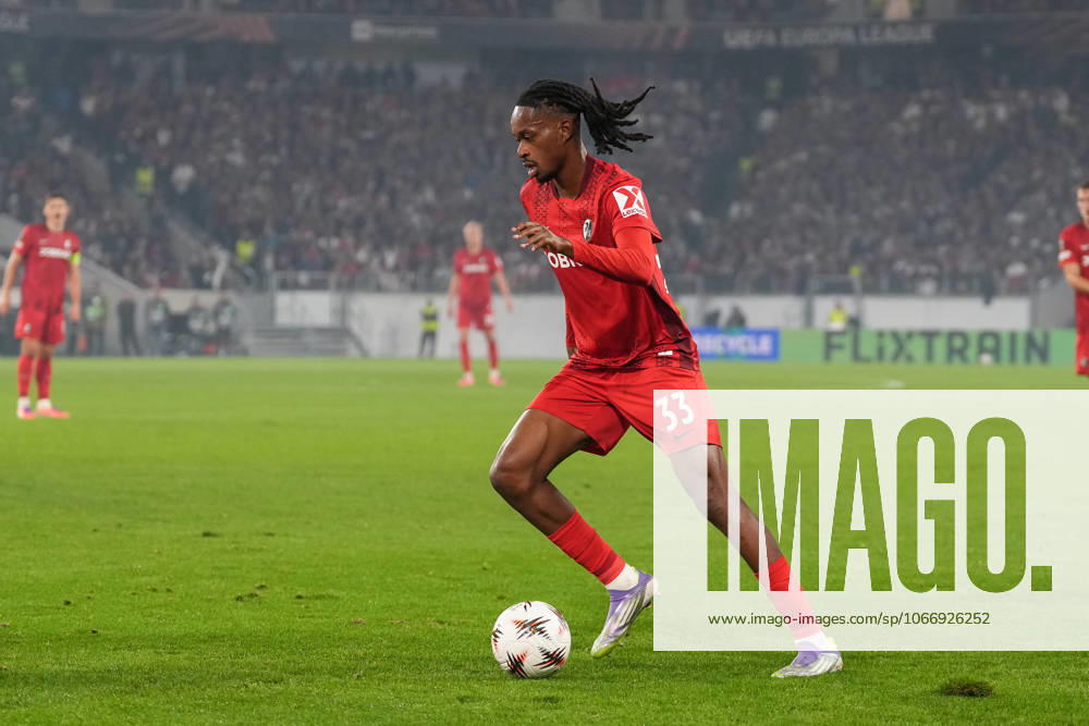 Jordy Makengo SC Freiburg, 33 on the ball , Germany, Football, UEFA Europa League, Matchday 1, League phase, 2025 2026, SC Freiburg vs FC Basel, 24 09 2025, Europa Park Stadion, Freiburg, Germany Freiburg Europa Park Stadion Baden Württemberg Germany