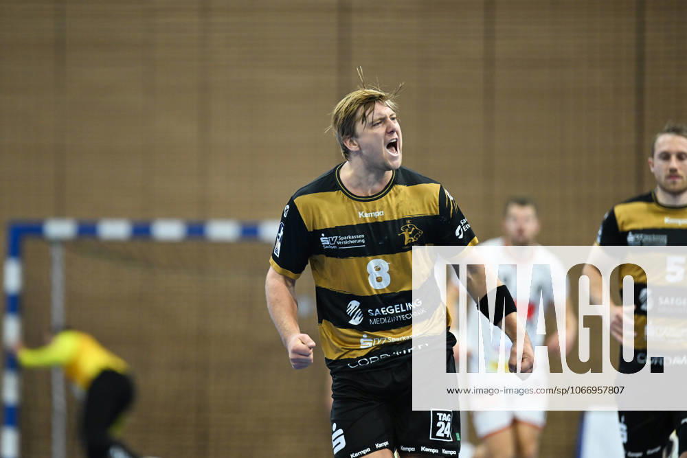 Viktor Petersen Norberg HC Elbflorenz 2006, 8 HC Elbflorenz 2006 vs VfL Luebeck Schwartau, 2 Handball Bundesliga Herren, Spielzeit 2025 2026, 26 09 2025 HC Elbflorenz 2006 vs VfL Luebeck Schwartau, 2 Handball Bundesliga Herren, Spielzeit 2025 2026, 26 09 2025 Dresden