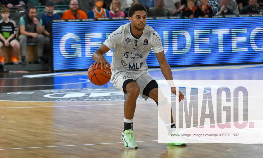Kevin McClain MLP Academics Heidelberg, 03 Rasta Vechta vs MLP Academics Heidelberg, Basketballl, easyCredit Basketball Bundesliga, 1 Matchday, Season 2025 2026, 27 09 2025, Rasta Vechta vs MLP Academics Heidelberg, Basketballl, easyCredit Basketball Bundesliga, 1 Matchday, Season 2025 2026, 27 09 2025, Vechta