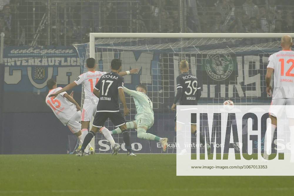 Tim Oberdorf Duesseldorf 15 scores the goal to 0 1 27 09 2025 Soccer VfL Bochum vs Fortuna Duesseldorf, Vonovia Ruhrstadion, Bochum, DFB DFL REGULATIONS PROHIBIT ANY USE OF PHOTOGRAPHS AS IMAGE SEQUENCES AND OR QUASI VIDE