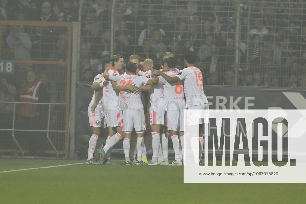 Tim Oberdorf Duesseldorf 15 cheers after the goal to 0 1 27 09 2025 Soccer VfL Bochum vs Fortuna Duesseldorf, Vonovia Ruhrstadion, Bochum, DFB DFL REGULATIONS PROHIBIT ANY USE OF PHOTOGRAPHS AS IMAGE SEQUENCES AND OR QUASI VIDE