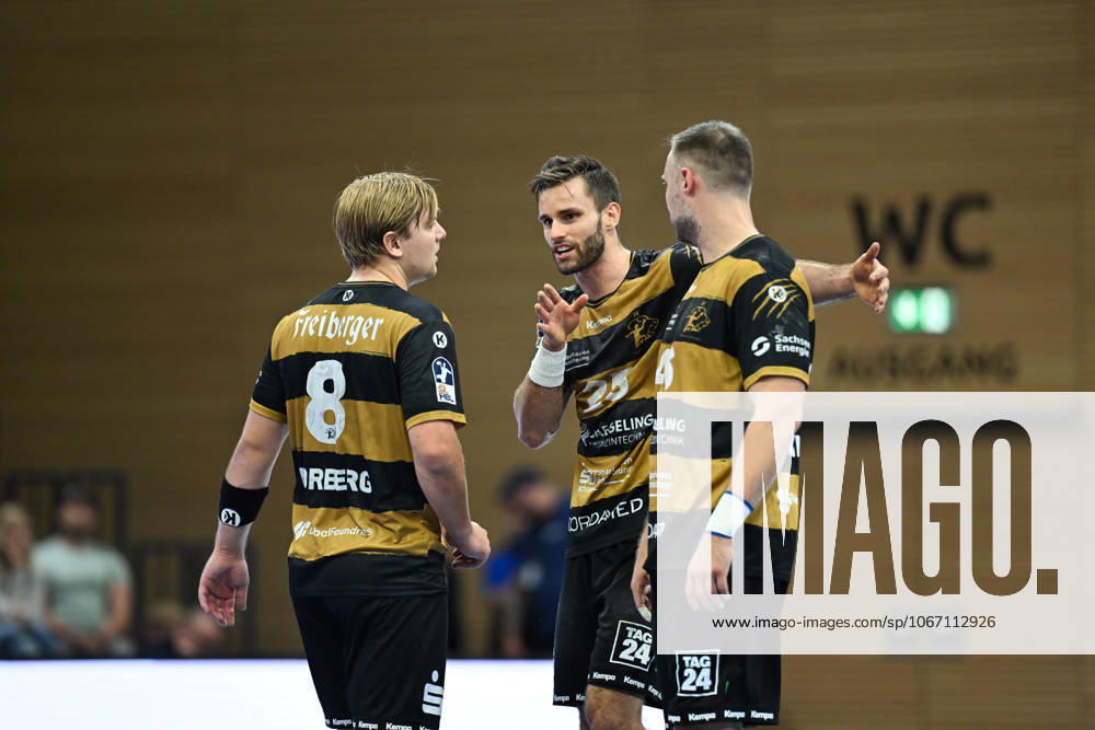 Viktor Petersen Norberg HC Elbflorenz 2006, 8 Sebastian Greß HC Elbflorenz 2006, 25 Jonas Thuemmler HC Elbflorenz 2006, 46 HC Elbflorenz 2006 vs VfL Luebeck Schwartau, 2 Handball Bundesliga Herren, Spielzeit 2025 2026, 26 09 2025 HC Elbflorenz 2006 vs VfL Luebeck Schwartau, 2 Handball Bundesliga Herren, Spielzeit 2025 2026, 26 09 2025 Dresden