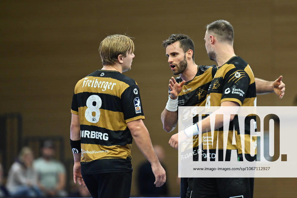 Viktor Petersen Norberg HC Elbflorenz 2006, 8 Sebastian Greß HC Elbflorenz 2006, 25 Jonas Thuemmler HC Elbflorenz 2006, 46 HC Elbflorenz 2006 vs VfL Luebeck Schwartau, 2 Handball Bundesliga Herren, Spielzeit 2025 2026, 26 09 2025 HC Elbflorenz 2006 vs VfL Luebeck Schwartau, 2 Handball Bundesliga Herren, Spielzeit 2025 2026, 26 09 2025 Dresden