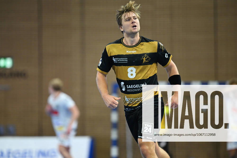 Viktor Petersen Norberg HC Elbflorenz 2006, 8 HC Elbflorenz 2006 vs VfL Luebeck Schwartau, 2 Handball Bundesliga Herren, Spielzeit 2025 2026, 26 09 2025 HC Elbflorenz 2006 vs VfL Luebeck Schwartau, 2 Handball Bundesliga Herren, Spielzeit 2025 2026, 26 09 2025 Dresden
