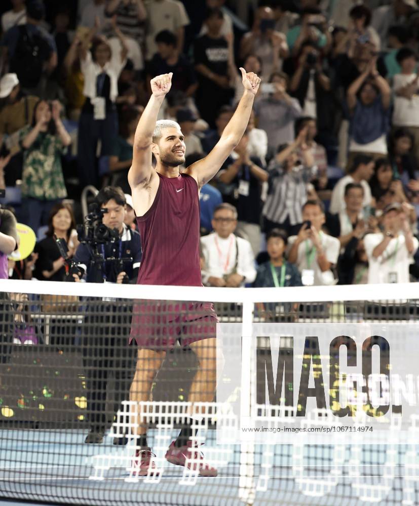 Tennis: Japan Open Carlos Alcaraz of Spain reacts after defeating Brandon Nakashima of the United States in the men s singles quarterfinals of the Japan Open tennis tournament at Ariake Tennis Park in Tokyo on Sept. 28, 2025. A14AA0004889988P