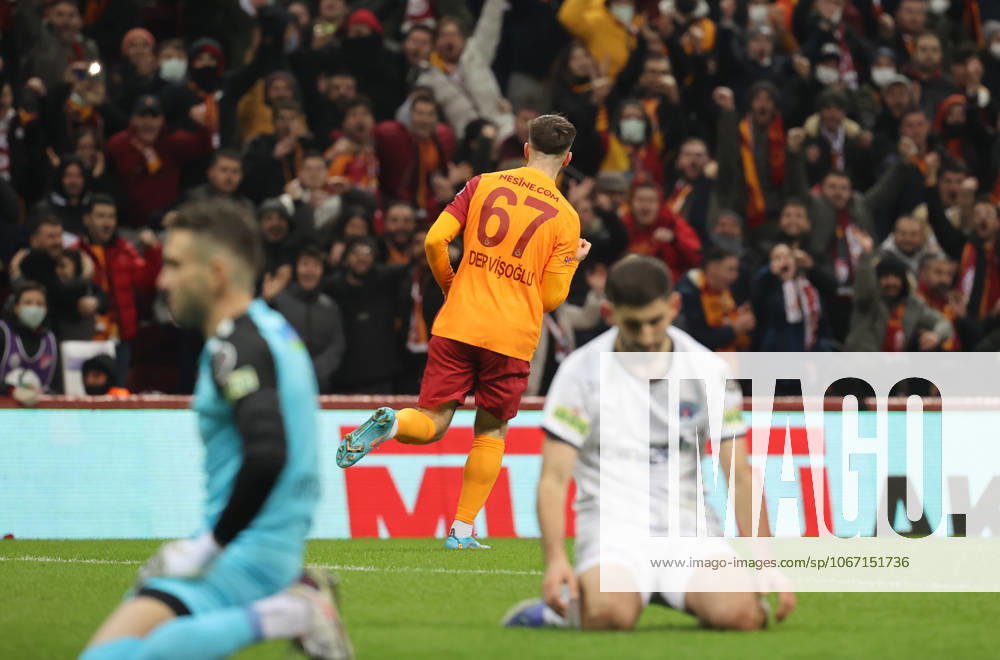 Galatasaray v Kasimpasa - Turkish Super Lig ISTANBUL, TURKIYE - JANUARY 20: Halil Dervisoglu (67) of Galatasaray celebrates a goal during Turkish Super Lig week 22 soccer match between Galatasaray and Kasimpasa in Istanbul, Turkiye on January 20, 2022. Istanbul Turkey. Editorial use only. Please get in touch for any other usage.