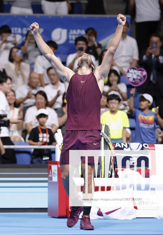 Tennis: Japan Open Carlos Alcaraz of Spain celebrates after beating Taylor Fritz of the United States in the men s singles final at the Japan Open tennis tournament at Ariake Coliseum in Tokyo on Sept. 30, 2025. A14AA0004897122P