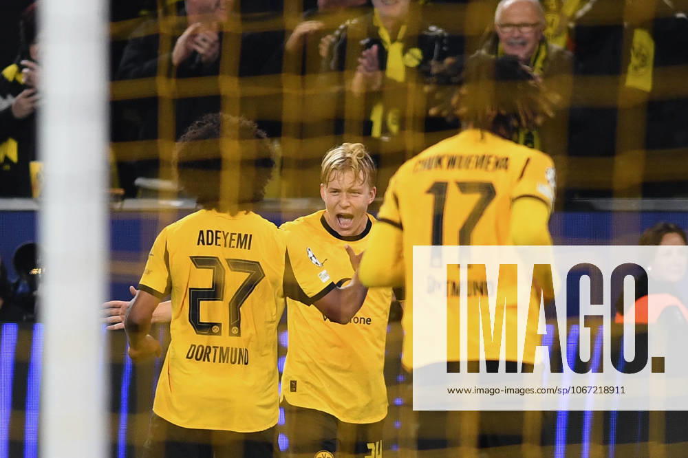 Daniel Svensson (Borussia Dortmund) Torjubel, jubelt mit seiner Mannschaft nach dem Treffer zum 1:0 waehrend des Spiels der UEFA Champions League 2025 26, 2. Spieltag Ligaphase zwischen Borussia Dortmund und Athletic Club Bilbao, SIGNAL IDUNA PARK am 01. October 2025 in Dortmund, Deutschland. (Foto von Ralf Treese DeFodi Images) +++ Daniel Svensson (Borussia Dortmund) Torjubel, jubelt mit seiner Mannschaft nach dem Treffer zum 1:0 during the UEFA Champions League 2025 26 League Phase MD2 match between Borussia Dortmund and Athletic Club at BVB Stadion Dortmund on October 1, 2025 in Dortmund, Germany. (Photo by Ralf Treese DeFodi Images) Daniel Svensson Borussia Dortmund goal celebration, celebrates with his team after scoring 1 0 during the UEFA Champions League 2025 26 League Phase MD2 match between Borussia Dortmund and Athletic Club Bilbao at BVB Stadion Dortmund on October 1, 2025, Dortmund, Germany Photo by Ralf Treese DeFodi Images Daniel Svensson Borussia Dortmund goal celebration, celebrates with his team after scoring 1 0 during the UEFA Champions League 2025 26 League Phase MD2 match between Borussia Dortmund and Athletic Club at BVB Stadion Dortmund on October 1, 2025 in Dortmund, Germany Photo by Ralf Treese DeFodi Images