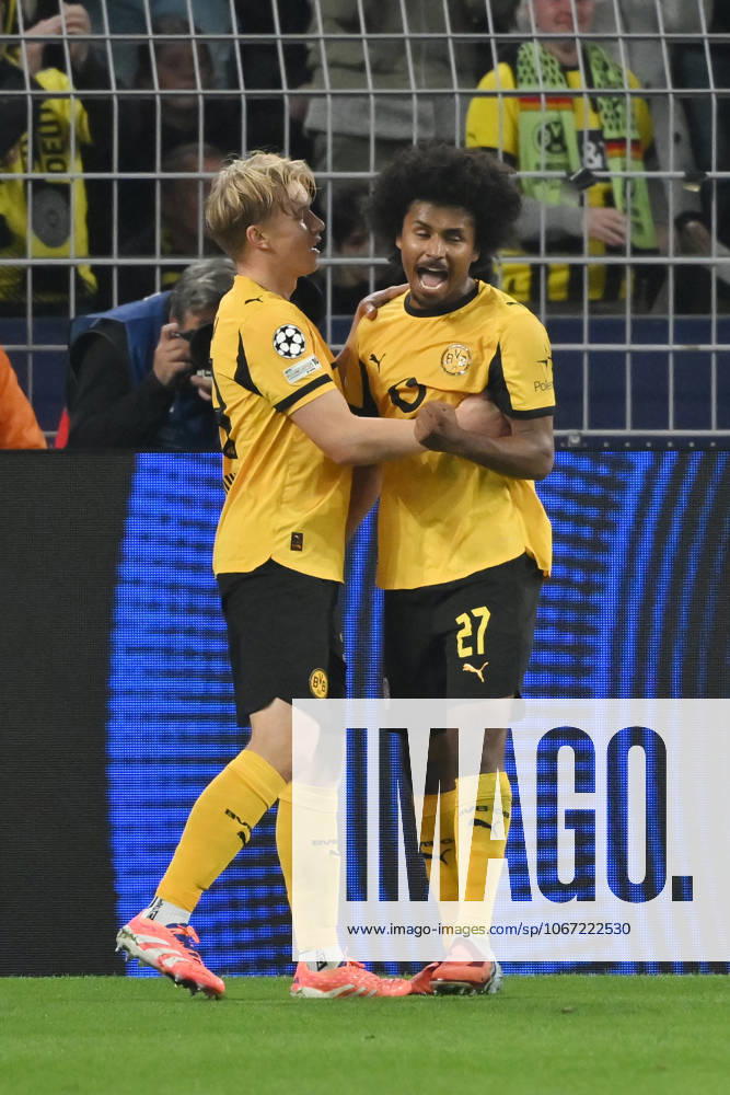 Cheer 1 0 Daniel Svensson Borussia Dortmund , Karim Adeyemi Borussia Dortmund , v li 01 10 2025, Football Champions League 2025 2026, 2 Matchday, Borussia Dortmund Athletic Bilbao UEFA regulations prohibit any use of photographs as image sequences and or quasi video Dortmund Signal Iduna Park Nordrhein Westfalen Germany Team2