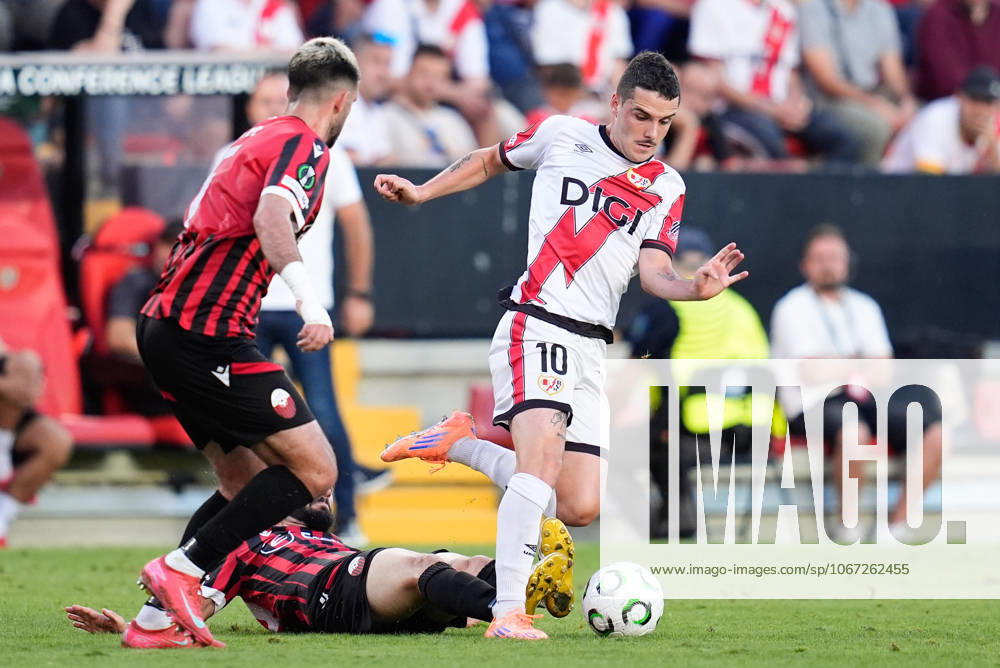 Sergio Camello of Rayo Vallecano and Kamer Qaka of KF Shkendija compete for the ball during the UEFA Conference League 2025 26 League Phase MD1 match between Rayo Vallecano and KF Shkendija at Estadio de Vallecas on October 2, 2025, in Madrid, Spain. Madrid Spain - ZUMAa181 20251002_zaa_a181_036