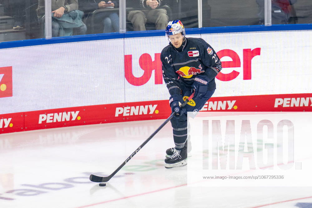 Ville Pokka 22 EHC Red Bull Muenchen , EHC Red Bull Muenchen vs Grizzlys Wolfsburg, PENNY DEL, Main Round, Matchday 7, 03 10 2025 Muenchen Bayern Germany